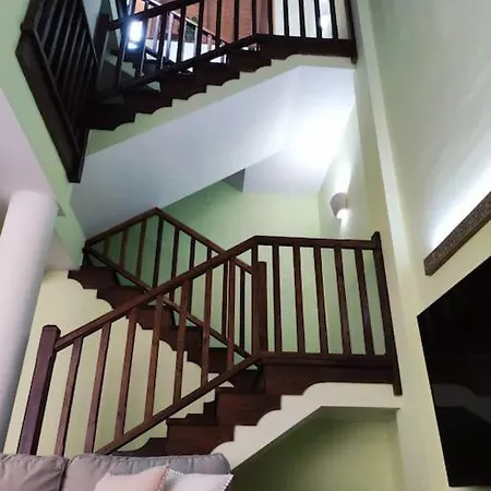 Entero G&g Con Piscina *