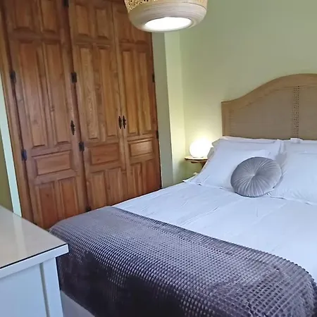 Entero G&g Con Piscina Feriehus *